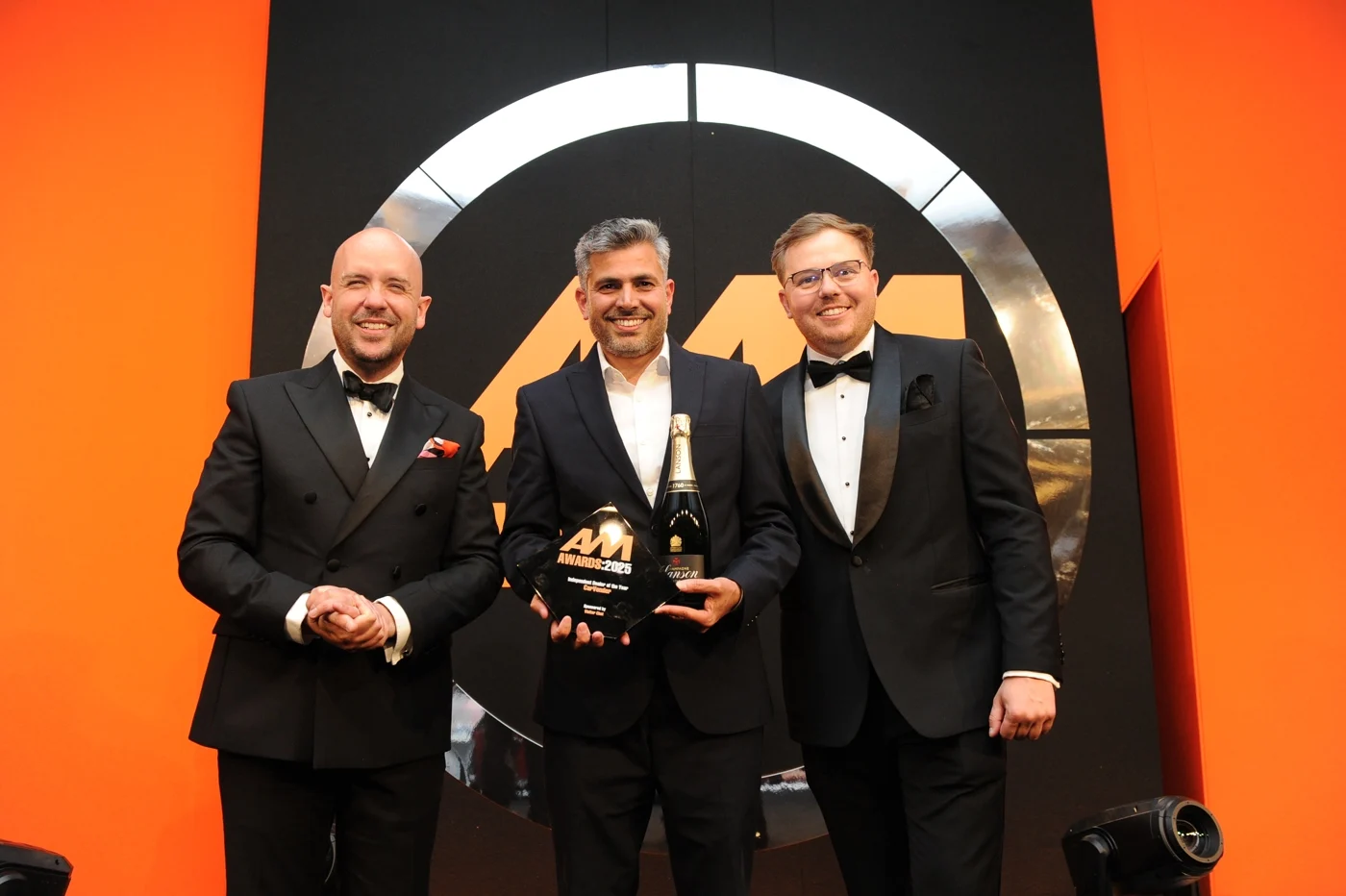 Visitor Chat Celebrates Excellence at the 2025 Automotive Management Awards
