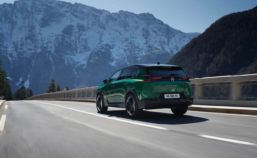 CITROËN ANNOUNCES NEW C5 AIRCROSS & Ë-C5 AIRCROSS PRICING & OPENS FOR ORDERS