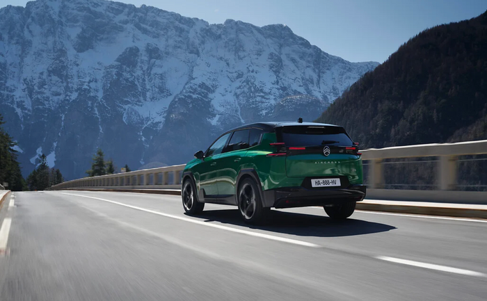 CITROËN ANNOUNCES NEW C5 AIRCROSS & Ë-C5 AIRCROSS PRICING & OPENS FOR ORDERS