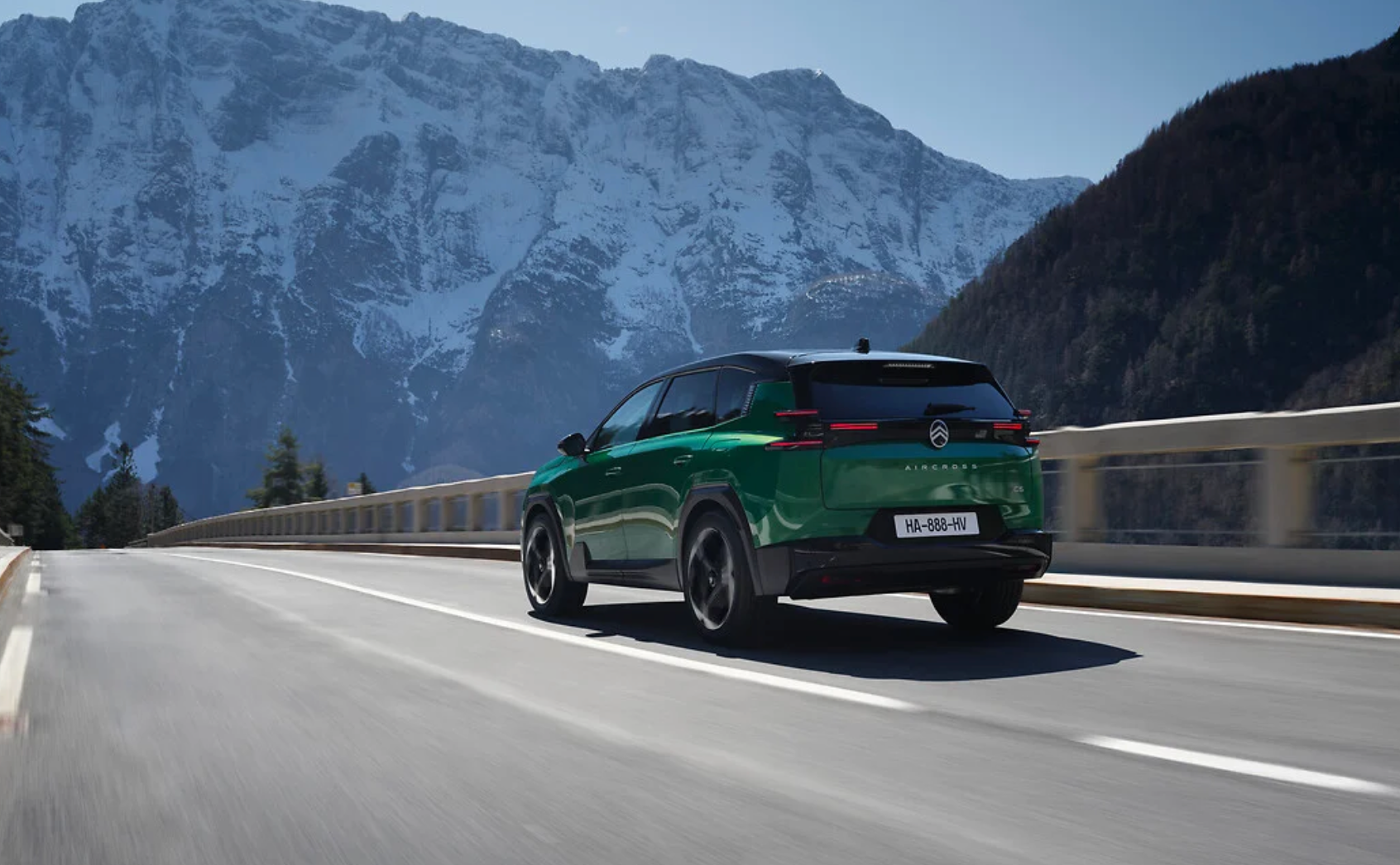 CITROËN ANNOUNCES NEW C5 AIRCROSS & Ë-C5 AIRCROSS PRICING & OPENS FOR ORDERS