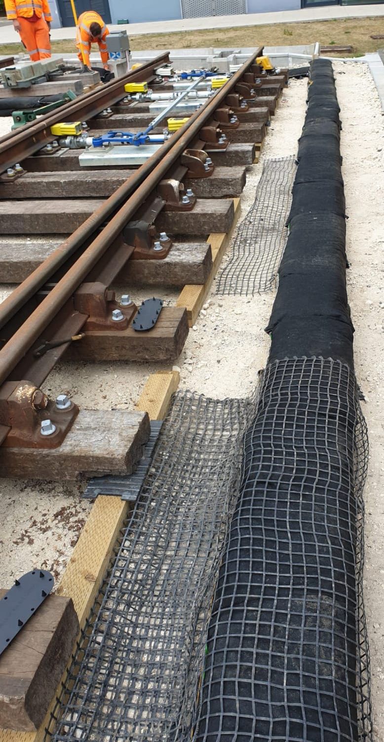 Green Gravity Walls Delivers BNG-Boosting Infrastructure on Live Rail Site