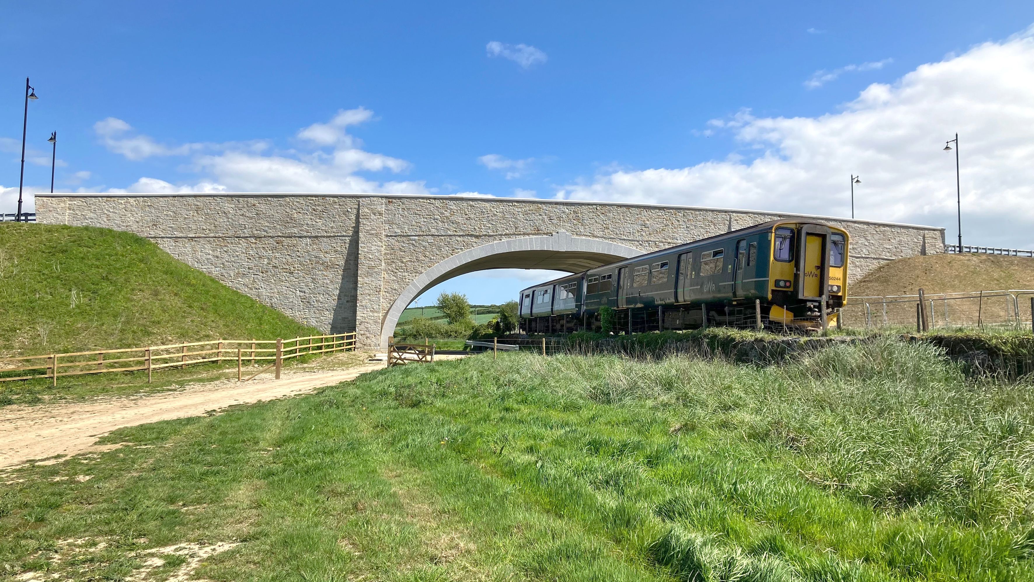 ASSET BEBO ARCH & VSOL WALLS | NANSLEDAN