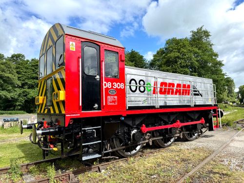 Pioneer '08e' shunter to be used by Loram - new look unveiled ahead of Rail Live