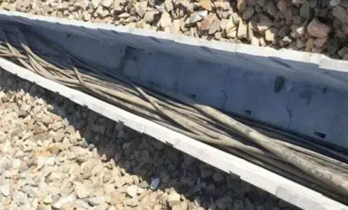 C/1 Cable Troughing