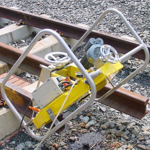 Railband saw Model