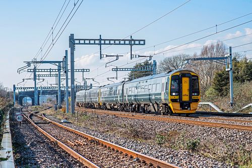 UK Railway Infrastructure Faces Urgent Rolling Stock Strategy Gap, Warns Expert