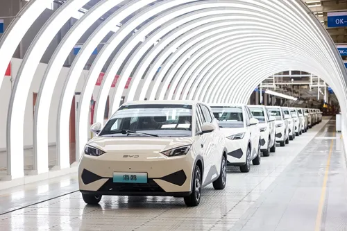 Navigating the new OEM landscape at Automotive Management Live