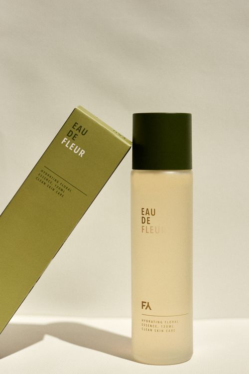 EAU DE FLEUR | HYDRATING BOTANICAL ESSENCE