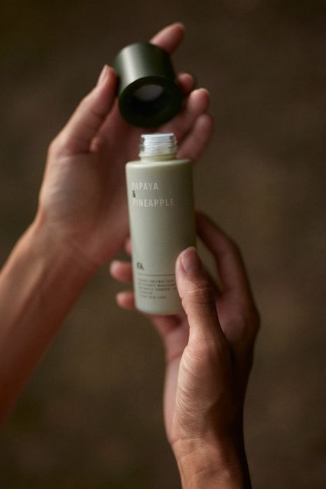 PAPAYA & PINEAPPLE | ENZYMATIC POWDER-TO-FOAM CLEANSER