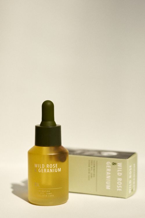 WILDROSE & GERANIUM ILLUMINATING & REGENERATING FACE OIL