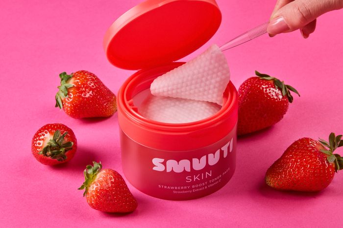 Smuuti Skin Strawberry Boost Toner Pads