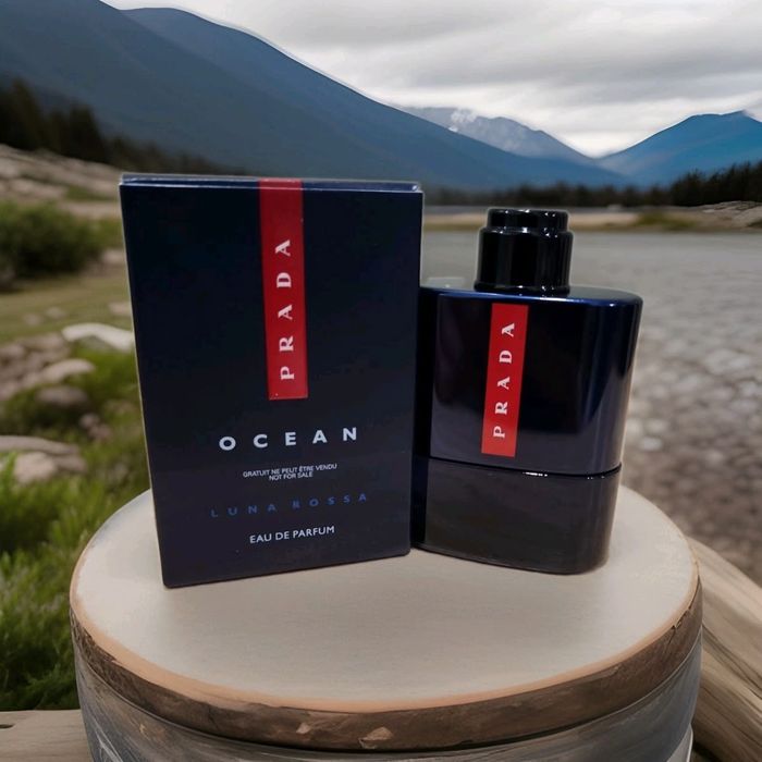 Prada Luna Rossa Ocean Le Parfum Spray for Men – 3.4 oz / 100 ml