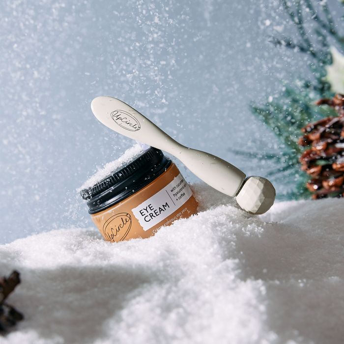 Merry + Bright Eyes Gingerbread Gift Set