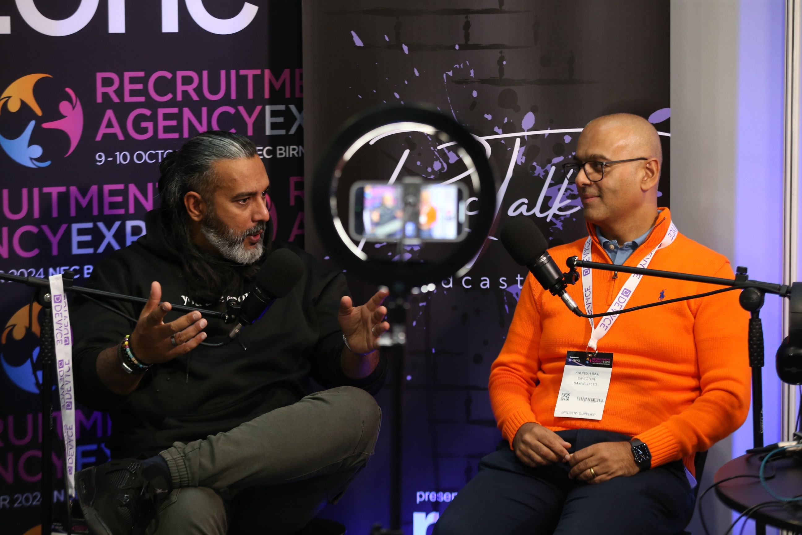 Live Podcasts Bring Recruitment’s Leading Voices to the Expo Floor