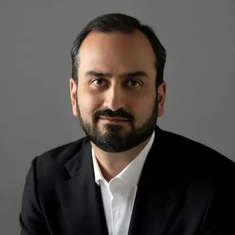Roozbeh Charli