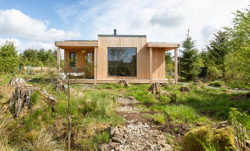 Off-Grid Log Cabins