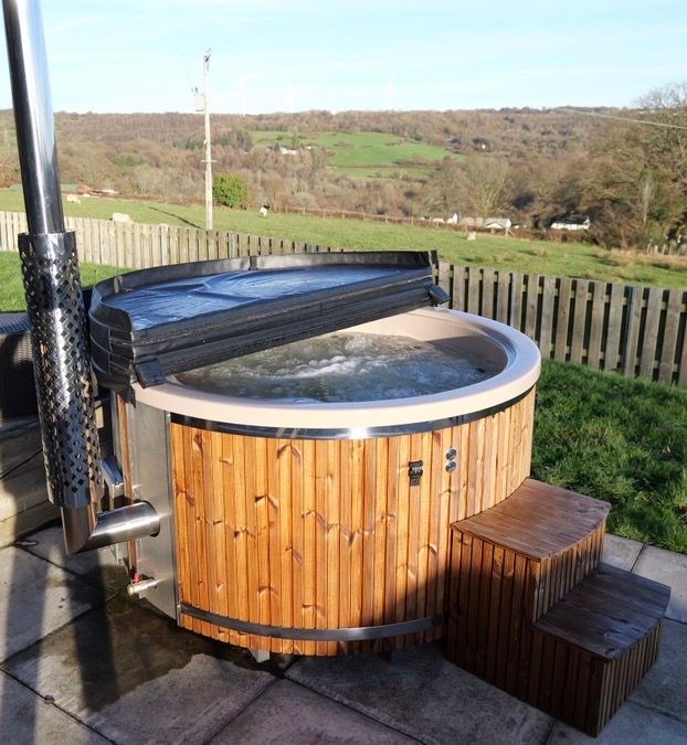 Full Wellness Set Up - Hot Tub And Cold Plunges