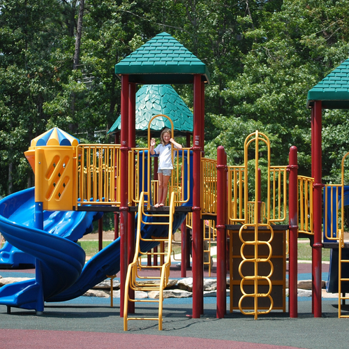 Why there’s a growing need for holiday parks to install playgrounds