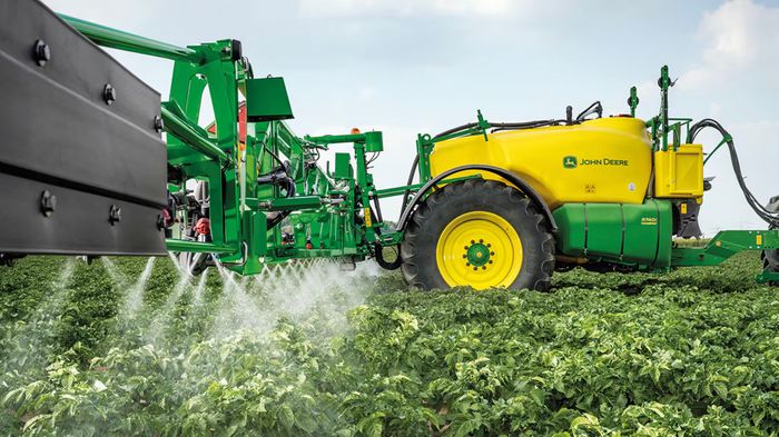 John Deere R700i Series