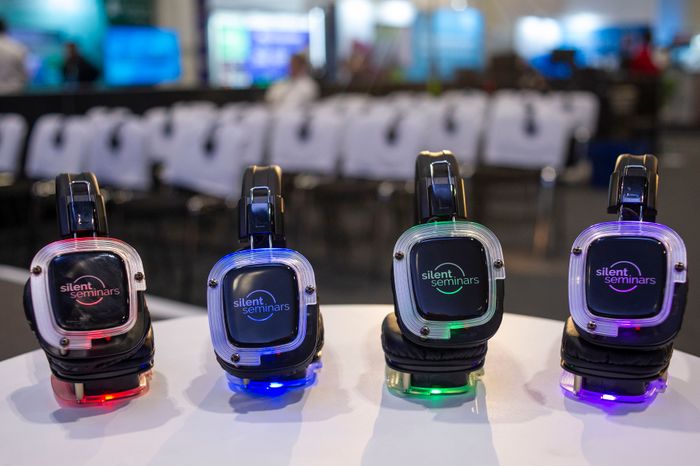 Silent Seminars headsets