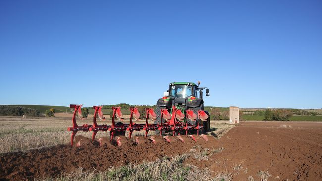Why do farmers trust in Ovlac machinery?