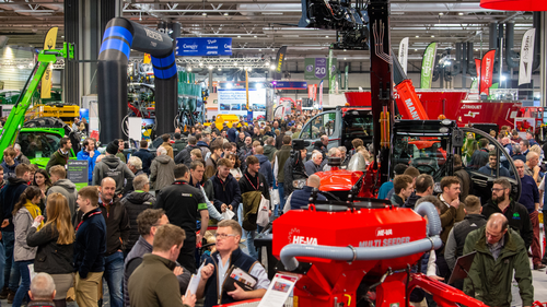 Entertaining Visitors at Lamma: Top 6 Tips for exhibitors