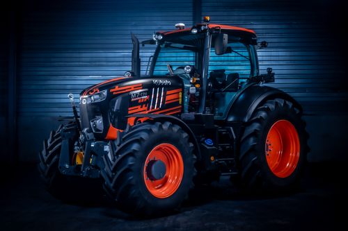Kubota celebrates 10 years of the M7 series with the launch of the new M7004 tractor