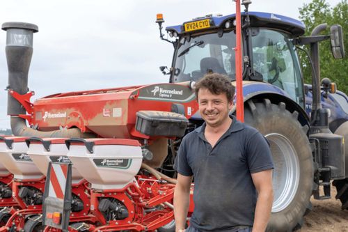 Kverneland Optima V delivers speed with precision