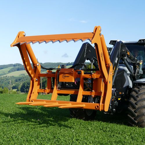 New bale cutter by Hauer