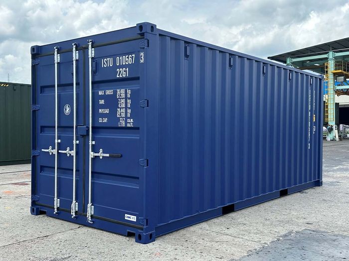 20 Foot Containers