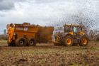 Muckspreader Hire