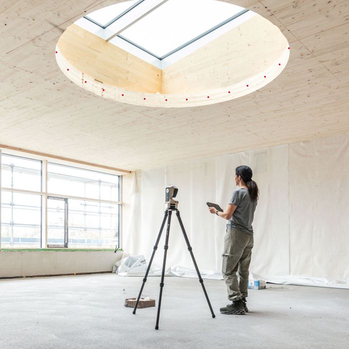 NEW - Precision 3D Laser Measuring with the Leica iCON