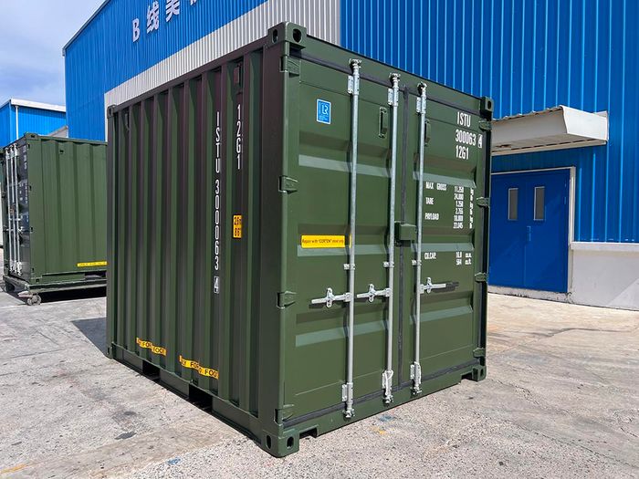 10 Foot Containers