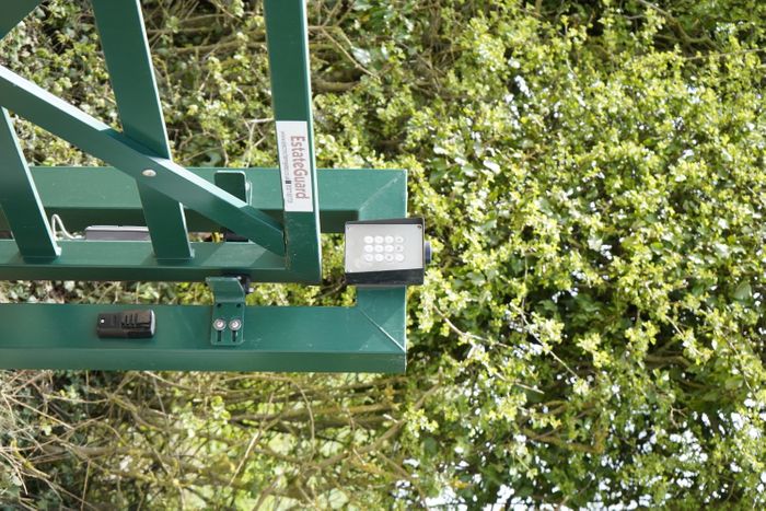 Five Bar Style Cantilever Sliding Gates