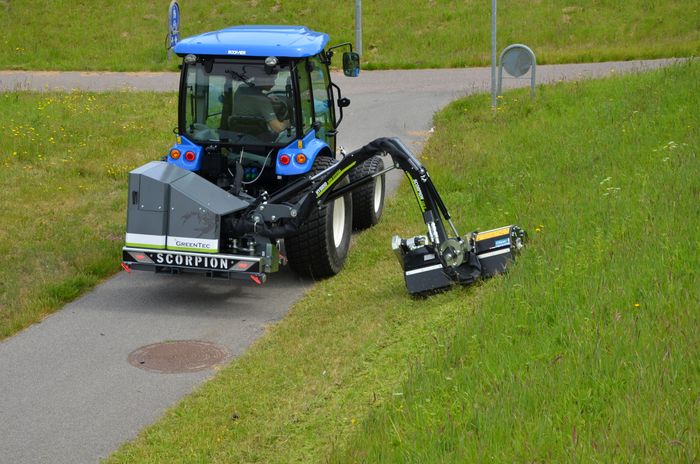 Scorpion 330 PLUS Hedge Cutter