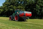 1. A Step Beyond with the Kverneland Alentix Disc Spreader