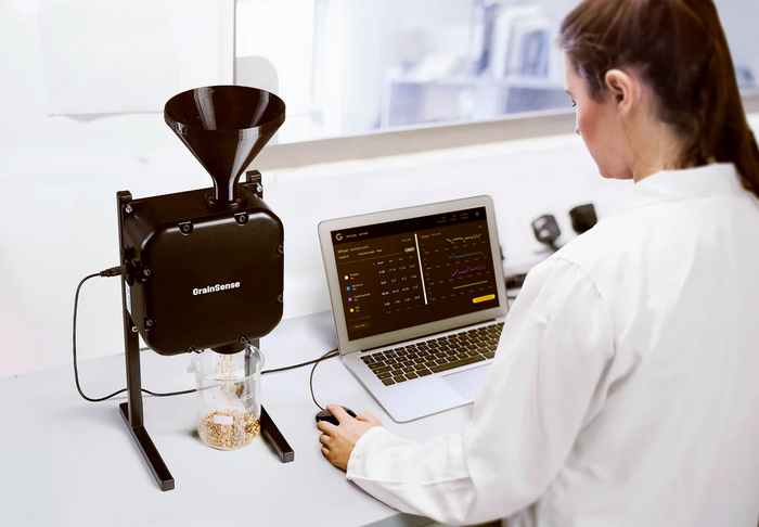 GS LAB benchtop grain analyser