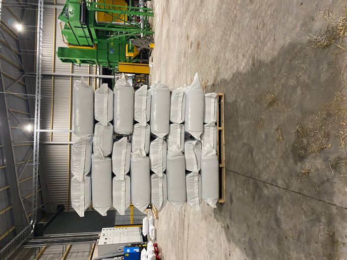 Form Fill & Seal re-baling system