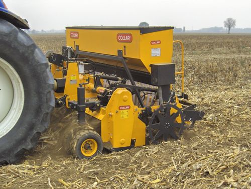Combination Unit for Direct Seeding with Minimum Tillage