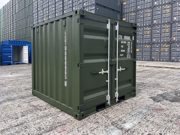 8 Foot Containers