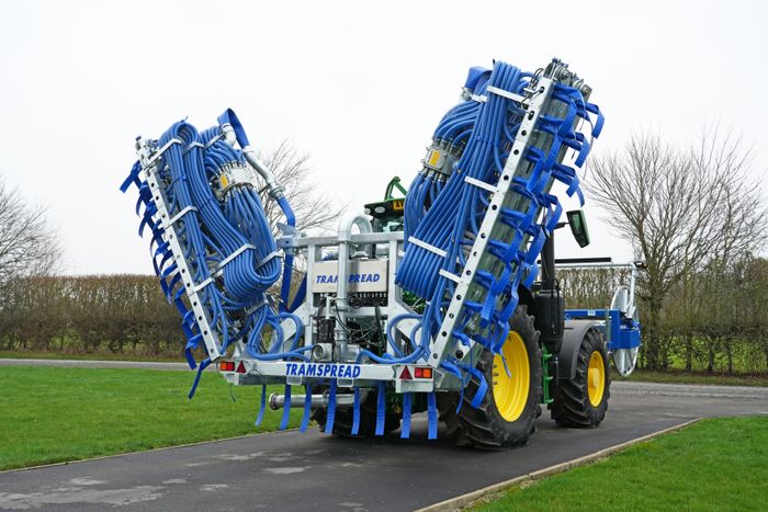 NEW TRAMSPREAD 24m VERTICAL FOLDING DRIBBLE BAR