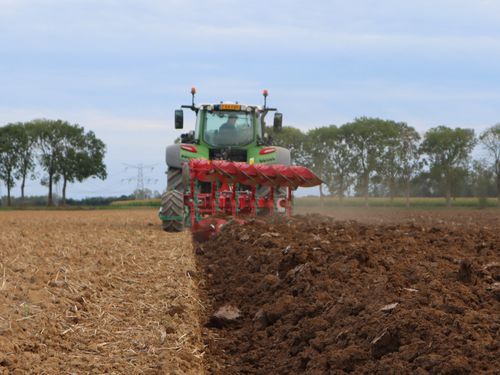 1. Kverneland 3400 B Variomat plough