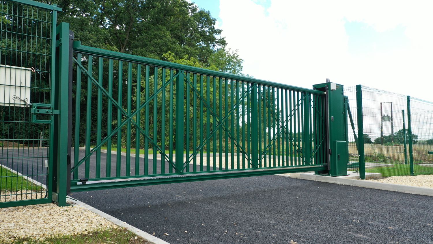 Cover image - Weaving Gates