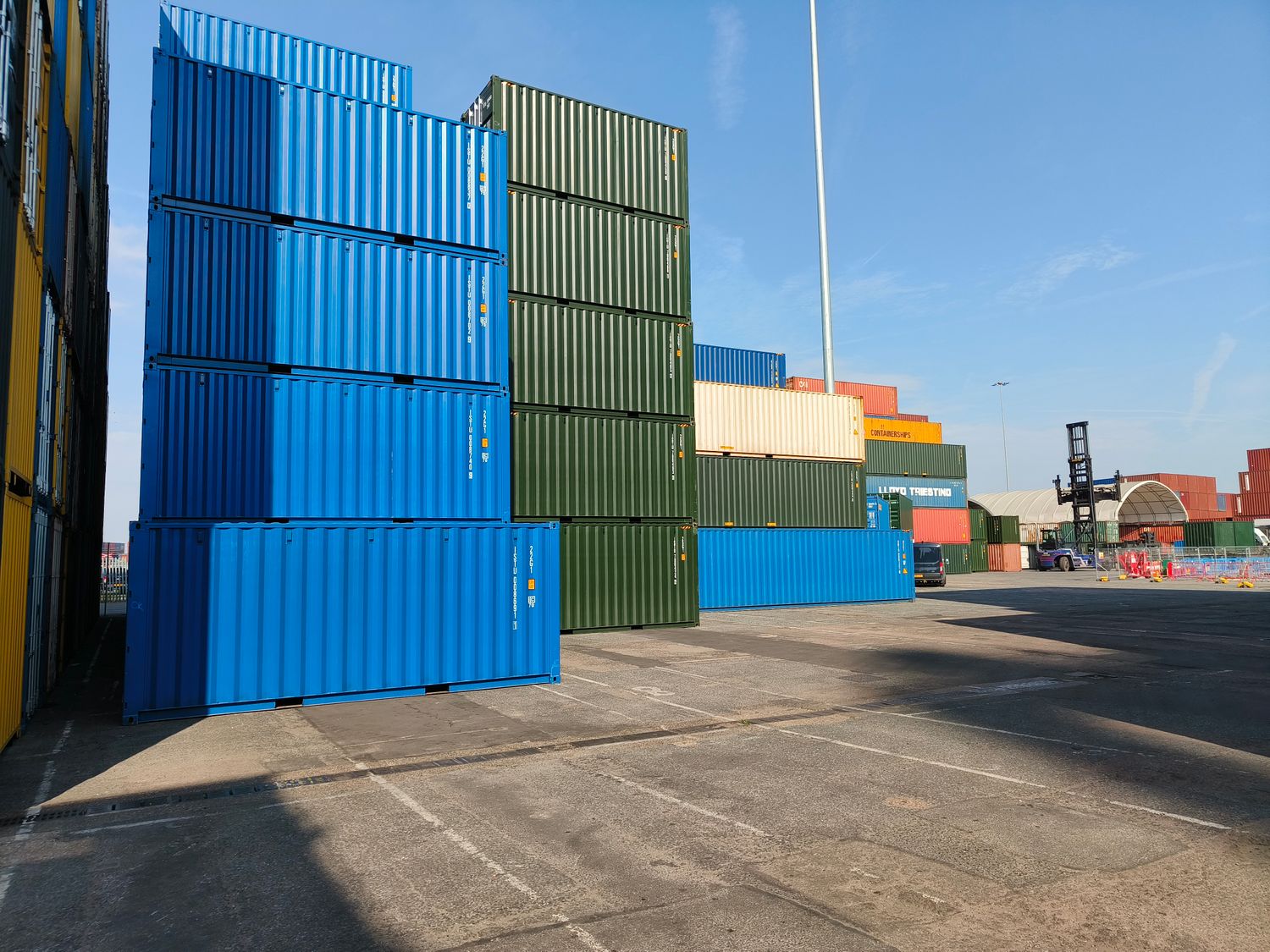 Cover image - 1st Containers