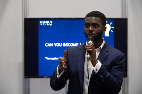 Male Speaker Talk on Genius in 21 Days