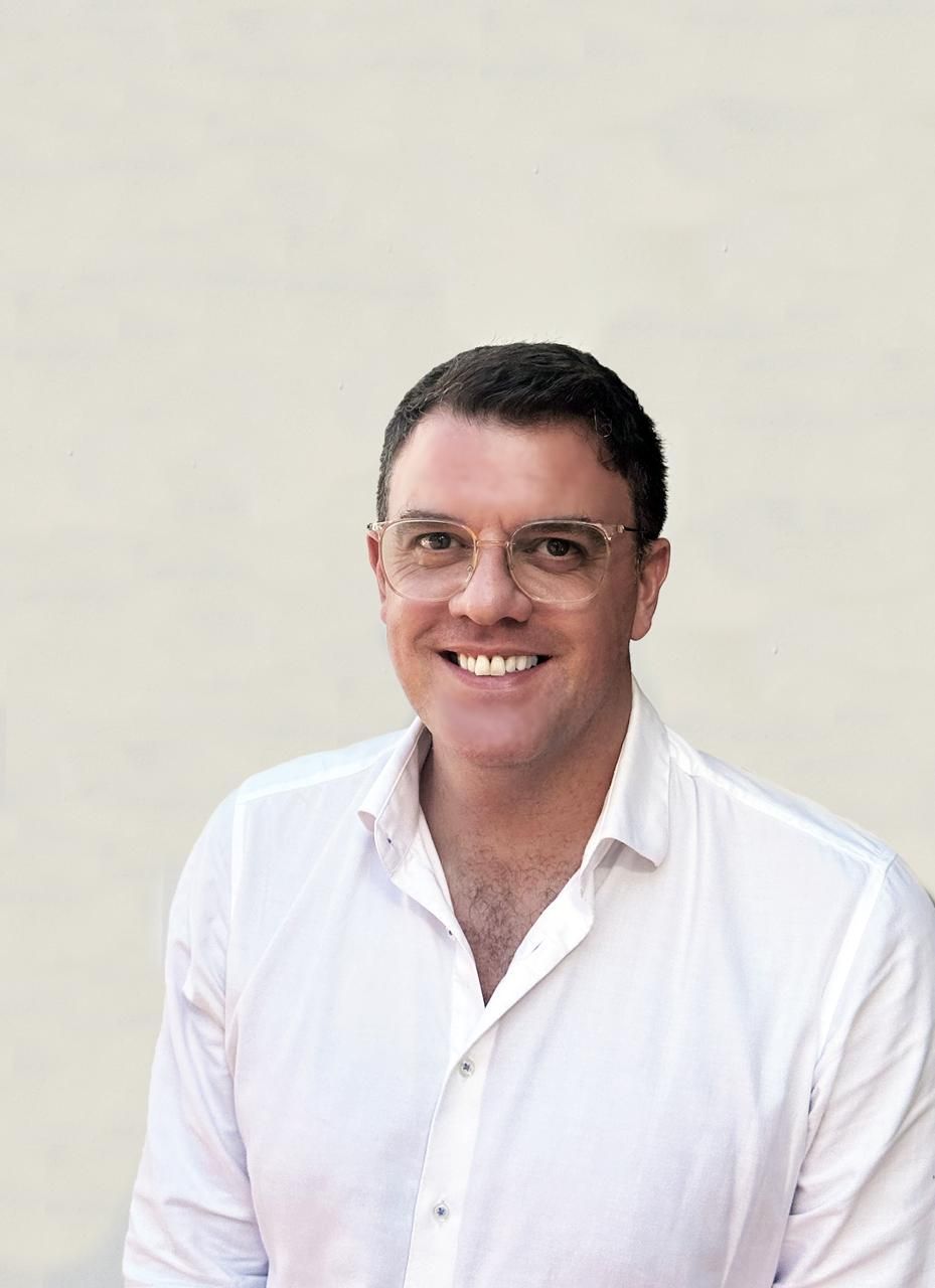 Adam  Lamprey