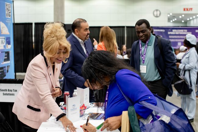 8 Ways to Generate Pre-Event Hype with Content Marketing