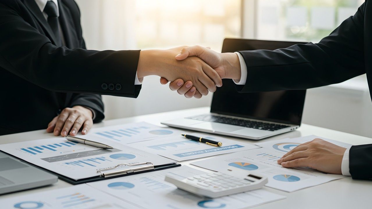 Fundraising Strategy & Investment Readiness
