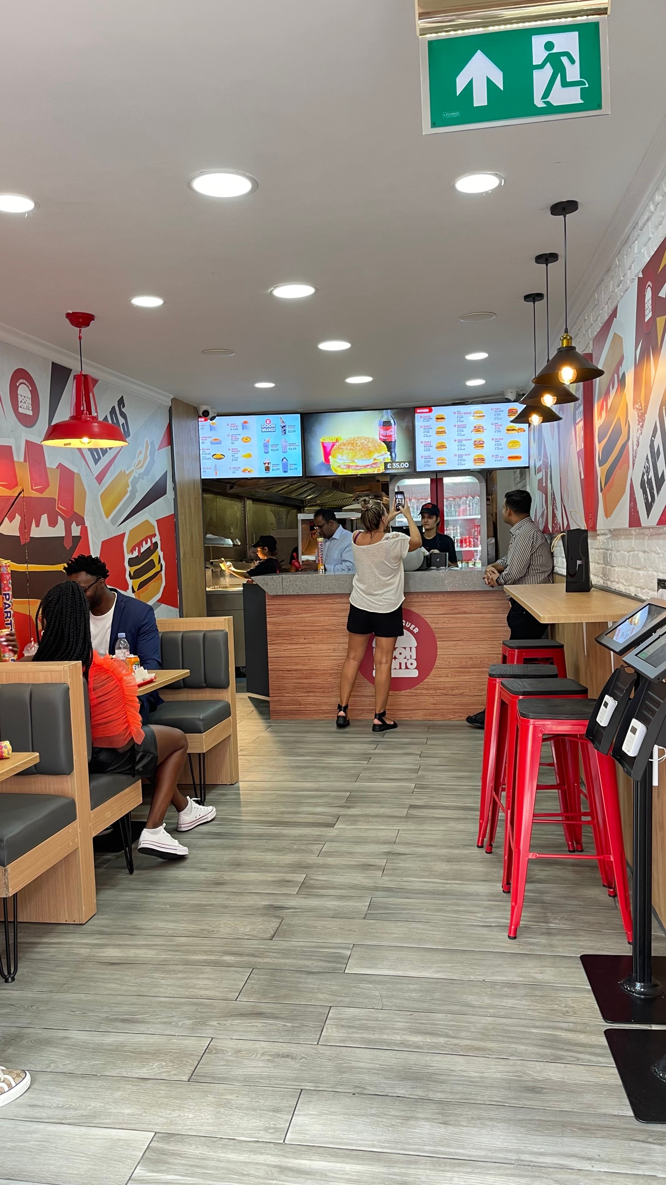 Dooh Ponto - Portuguese Burgers opens in London
