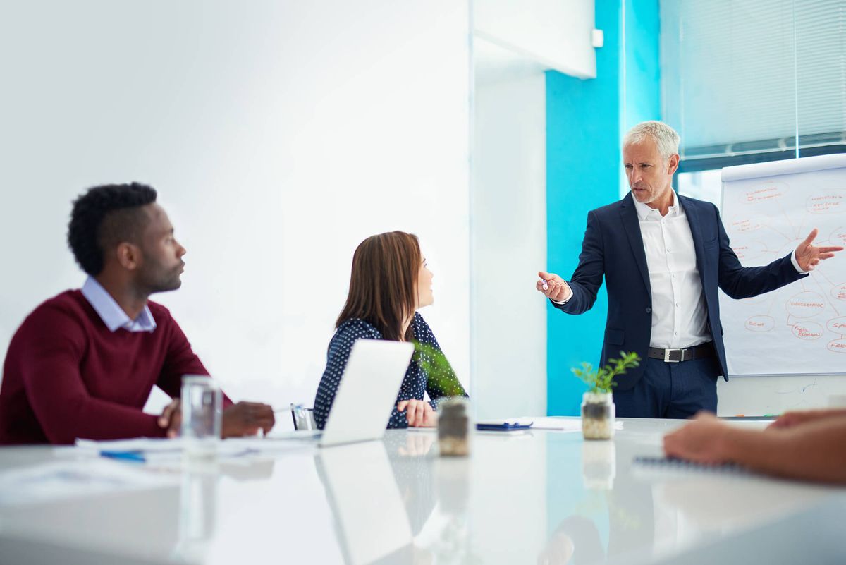 How to Spot a Legit Business Coach (Before You Waste Time and Money)